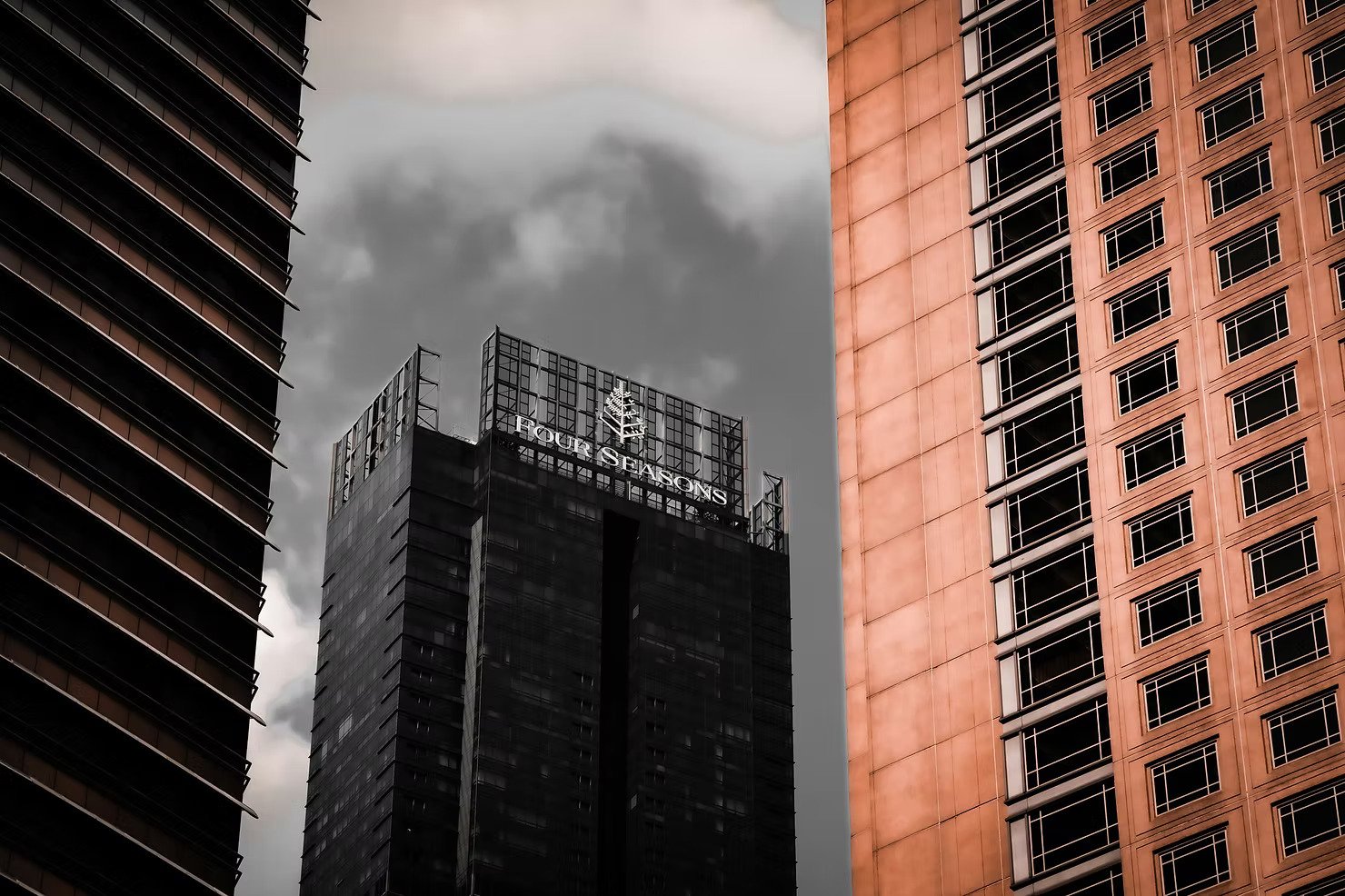 nsplsh_f69b63d0333c4d5cb6a7a5f7461644d2~mv2